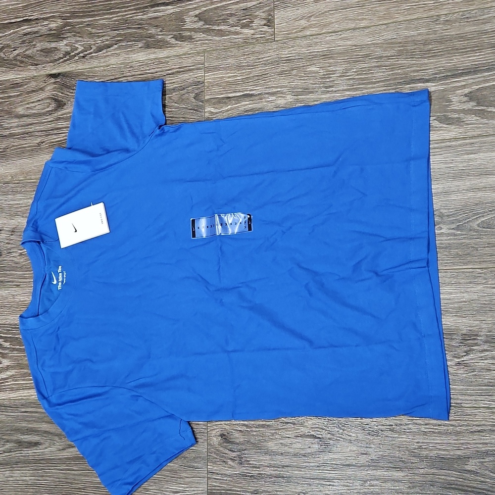 NWT Nike Shirt